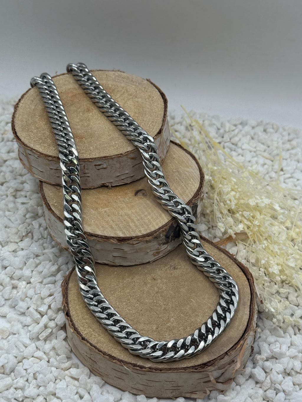 ARES collier