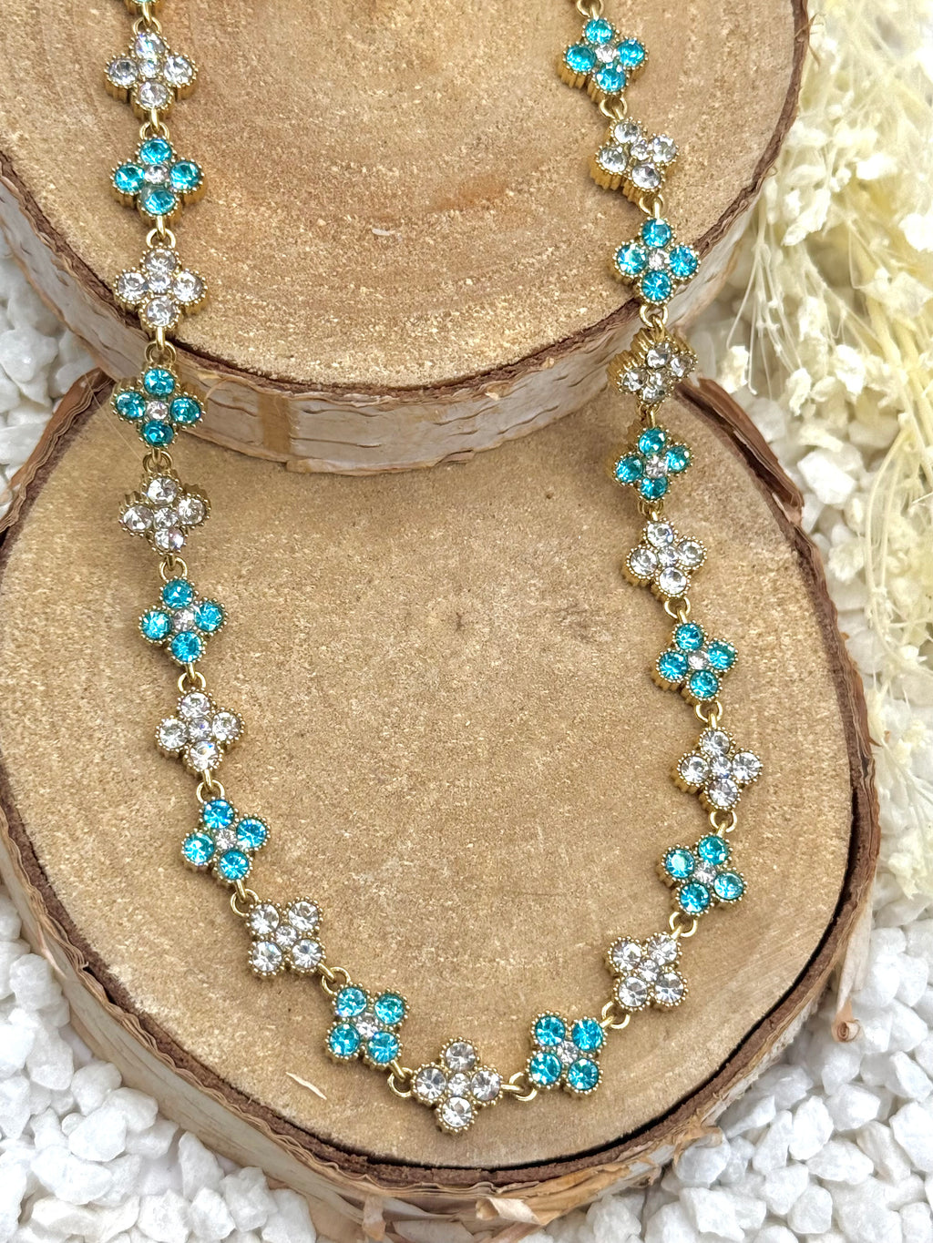 AURORE bleu Secreet et clair