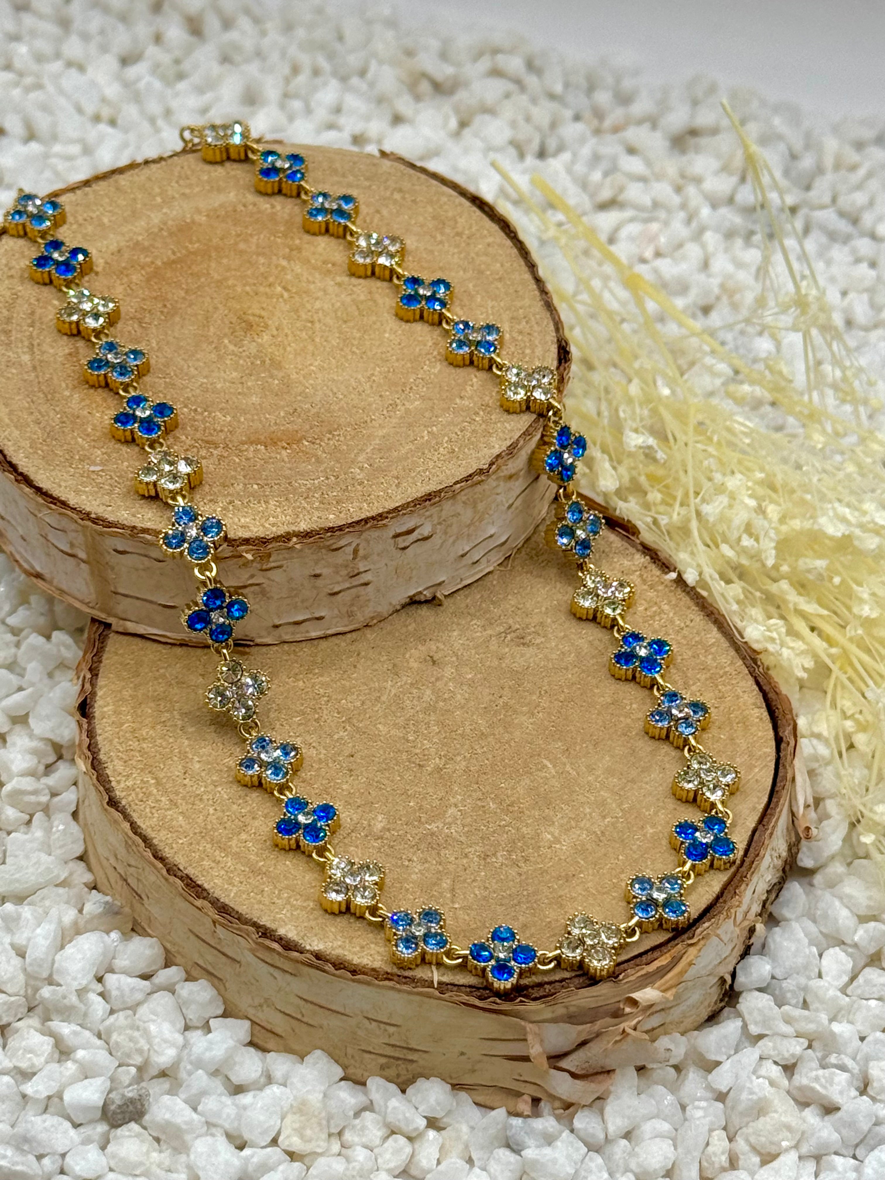 AURORE  bleu claire et bleu et clair