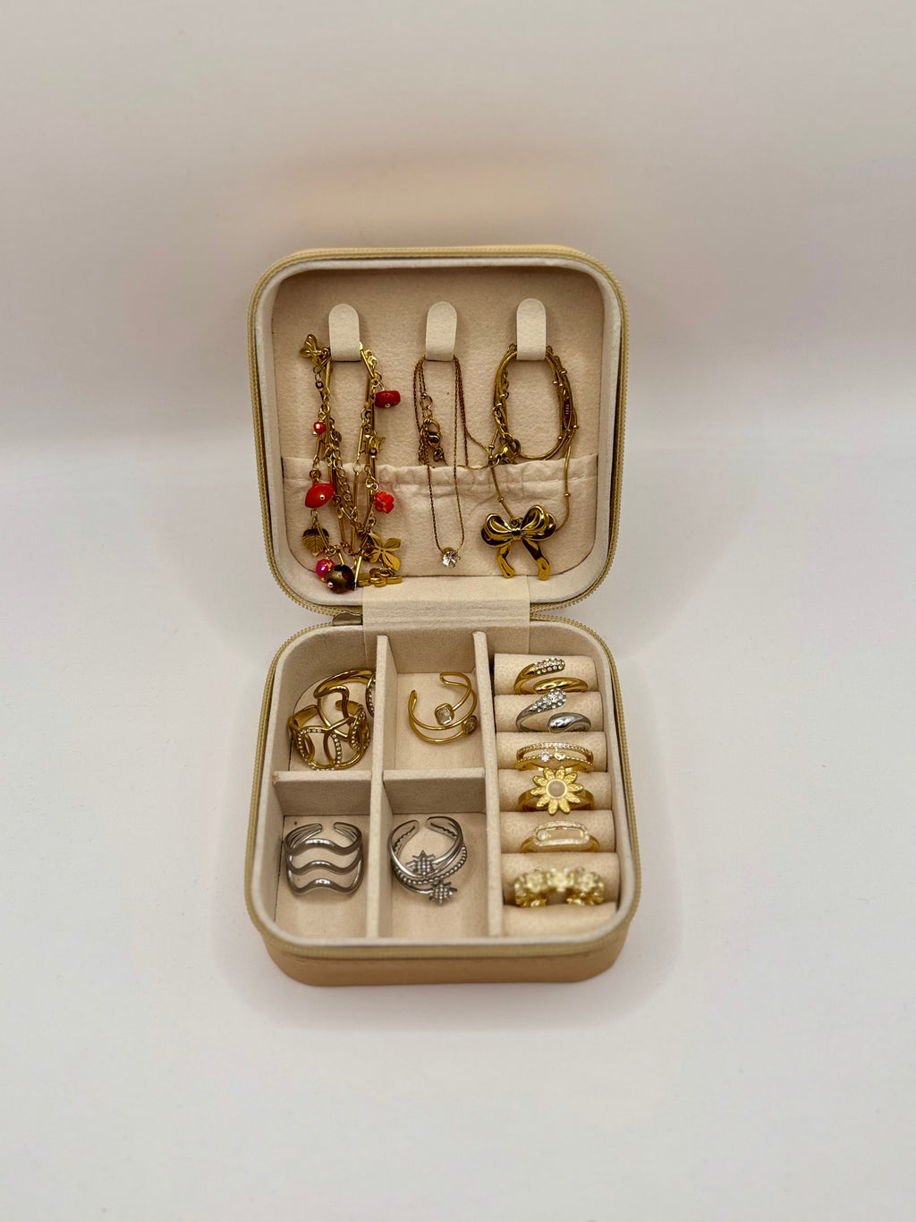 Boîte à bijoux blanc