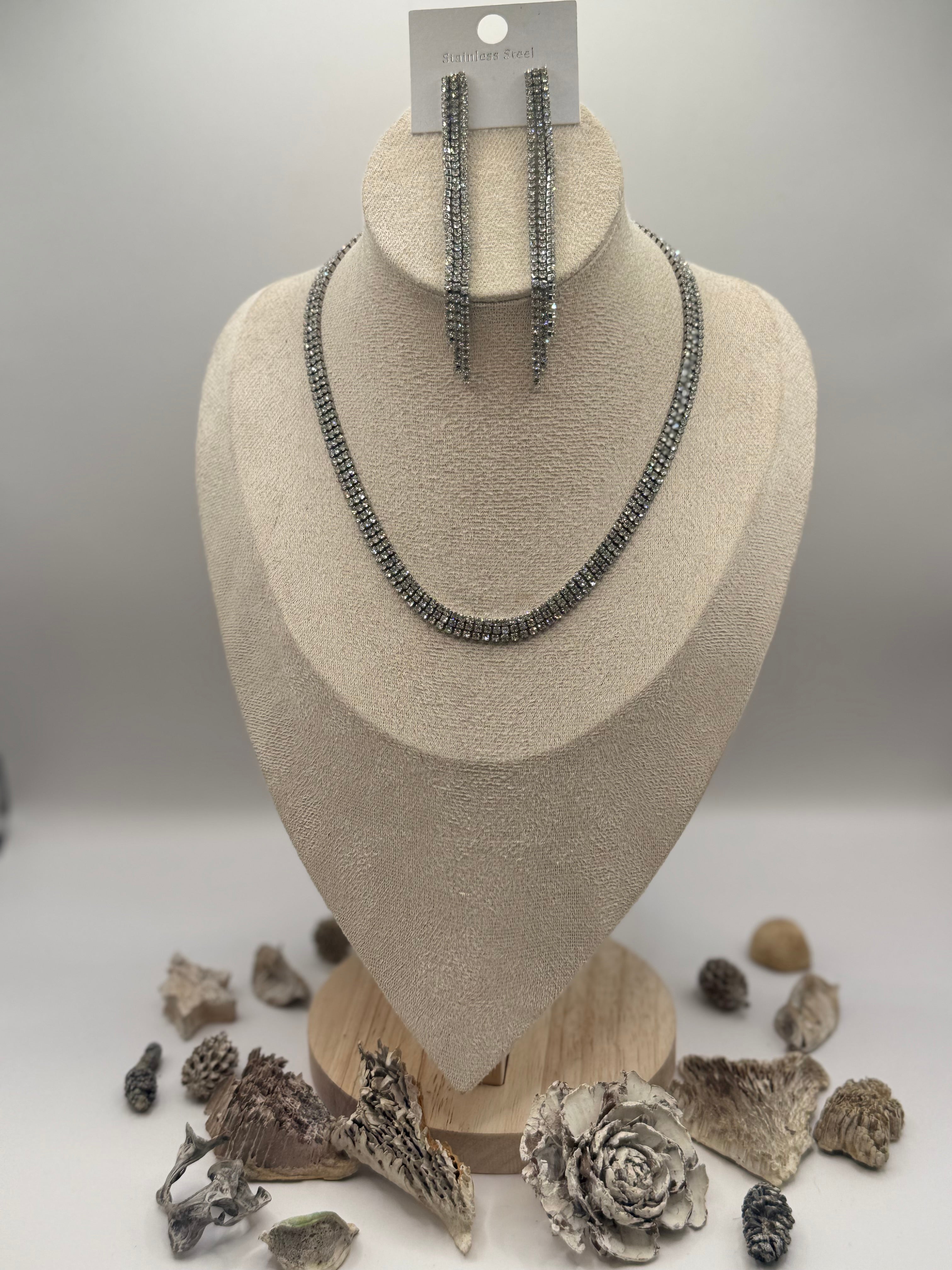 Collier + boucles d’oreilles CRISTAL blanc argenté