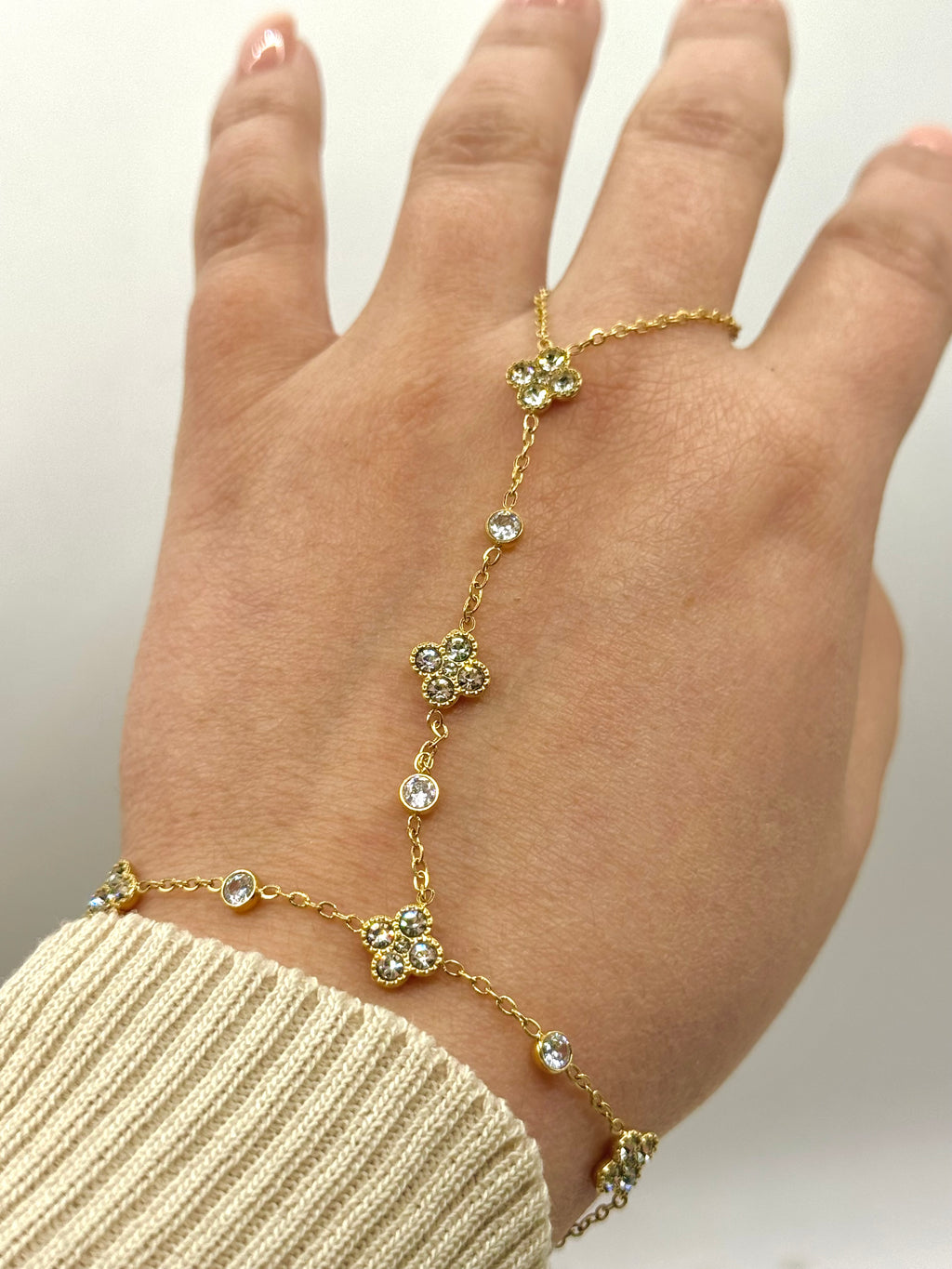 AURORE clair chaîne de main