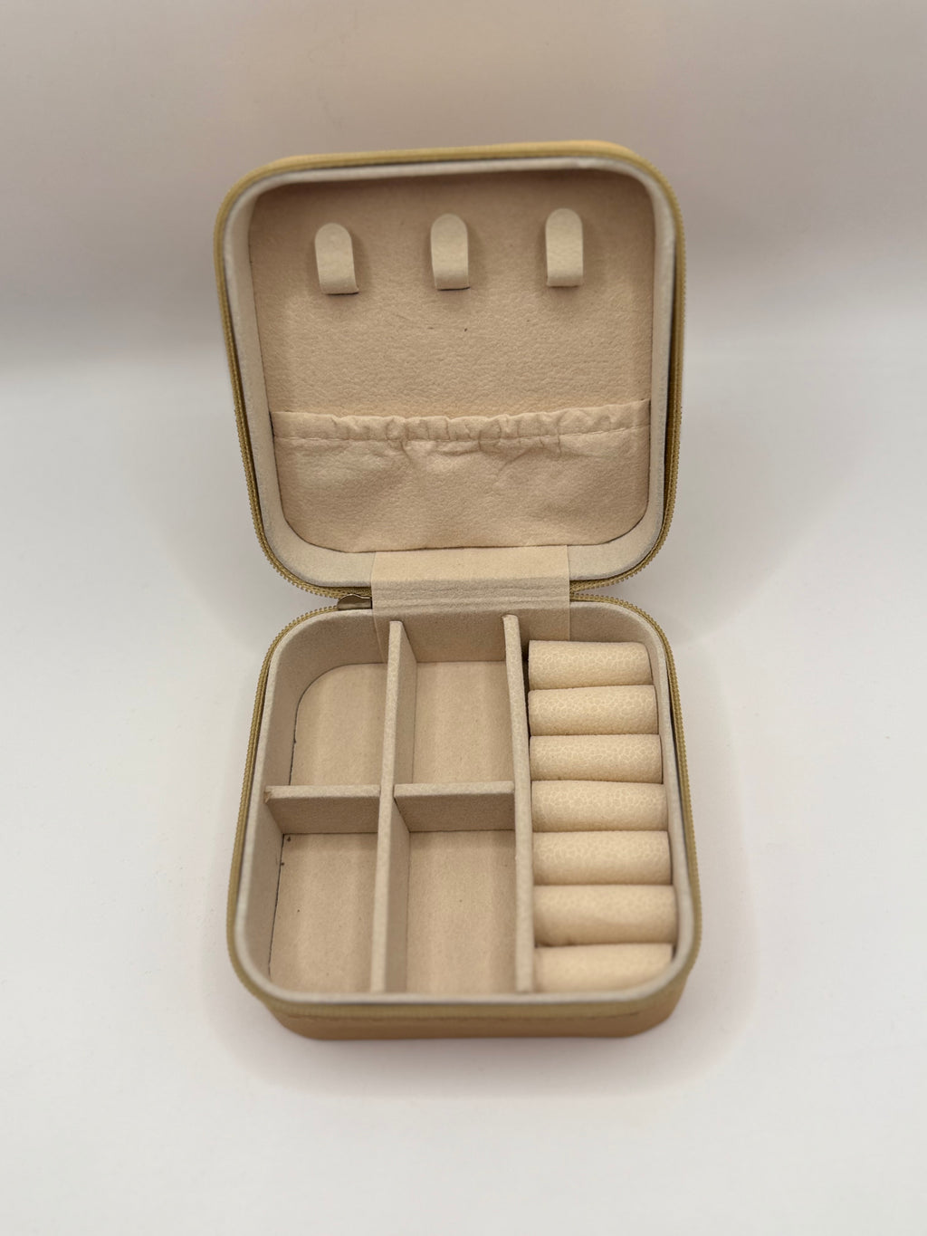 Boîte à bijoux blanc