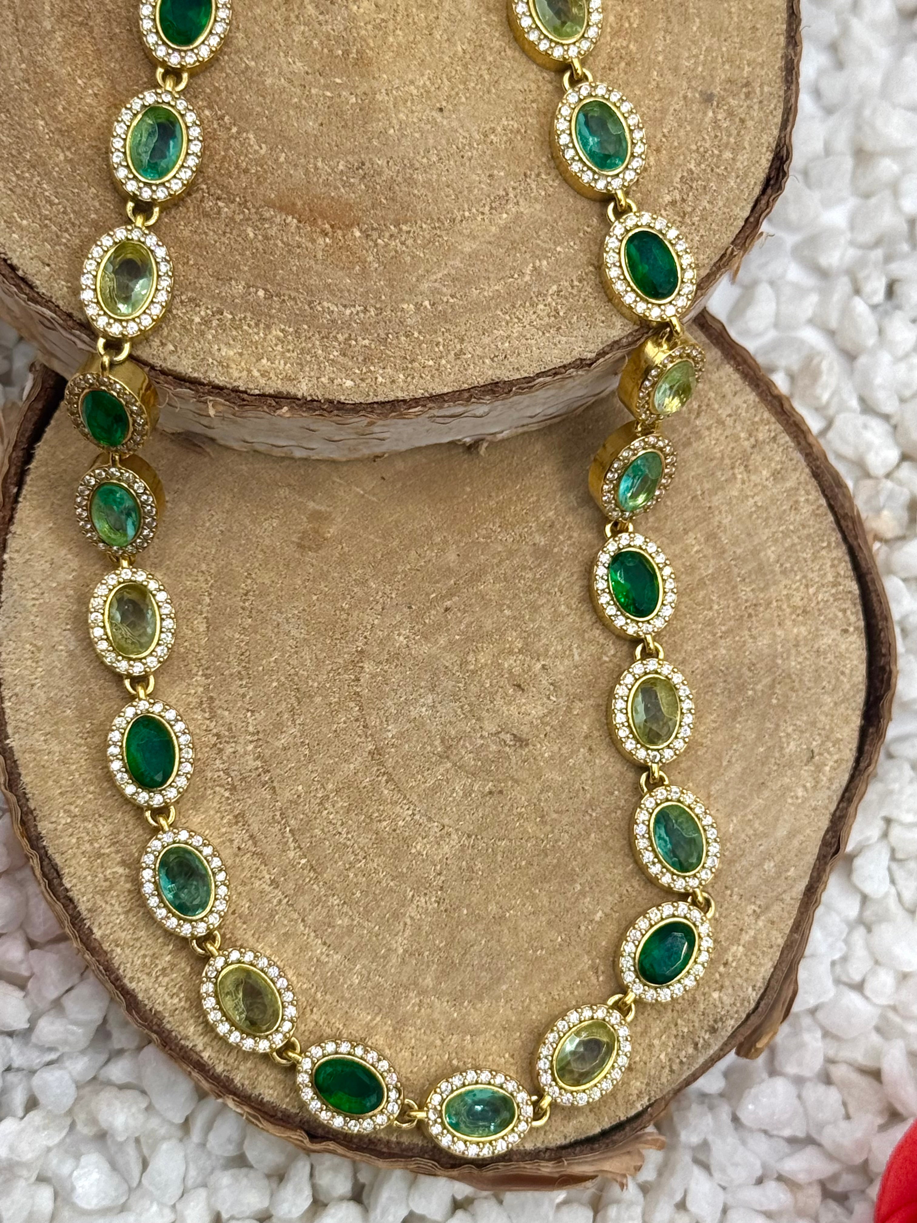 TALINE collier vert doré