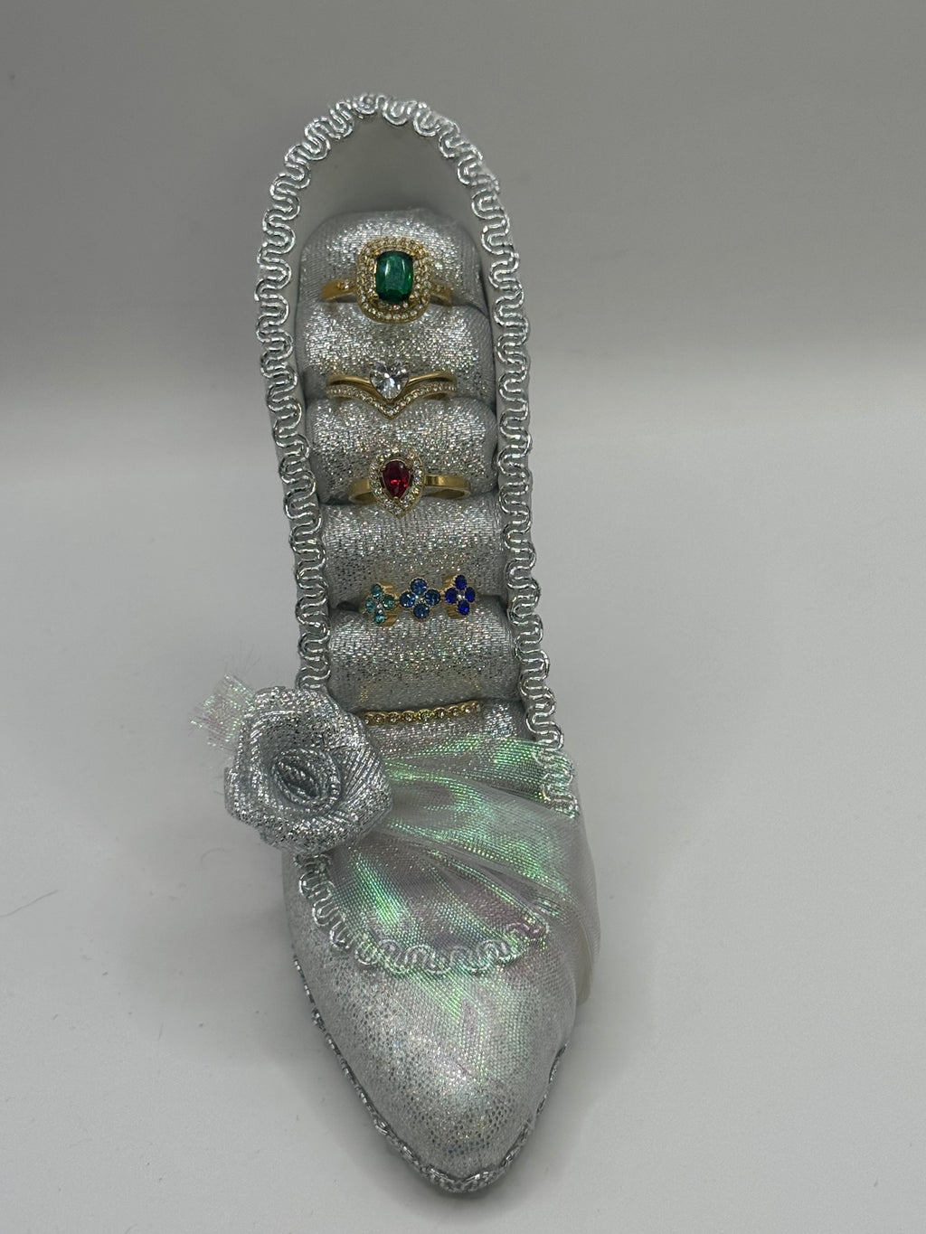 Chaussure porte bagues gris