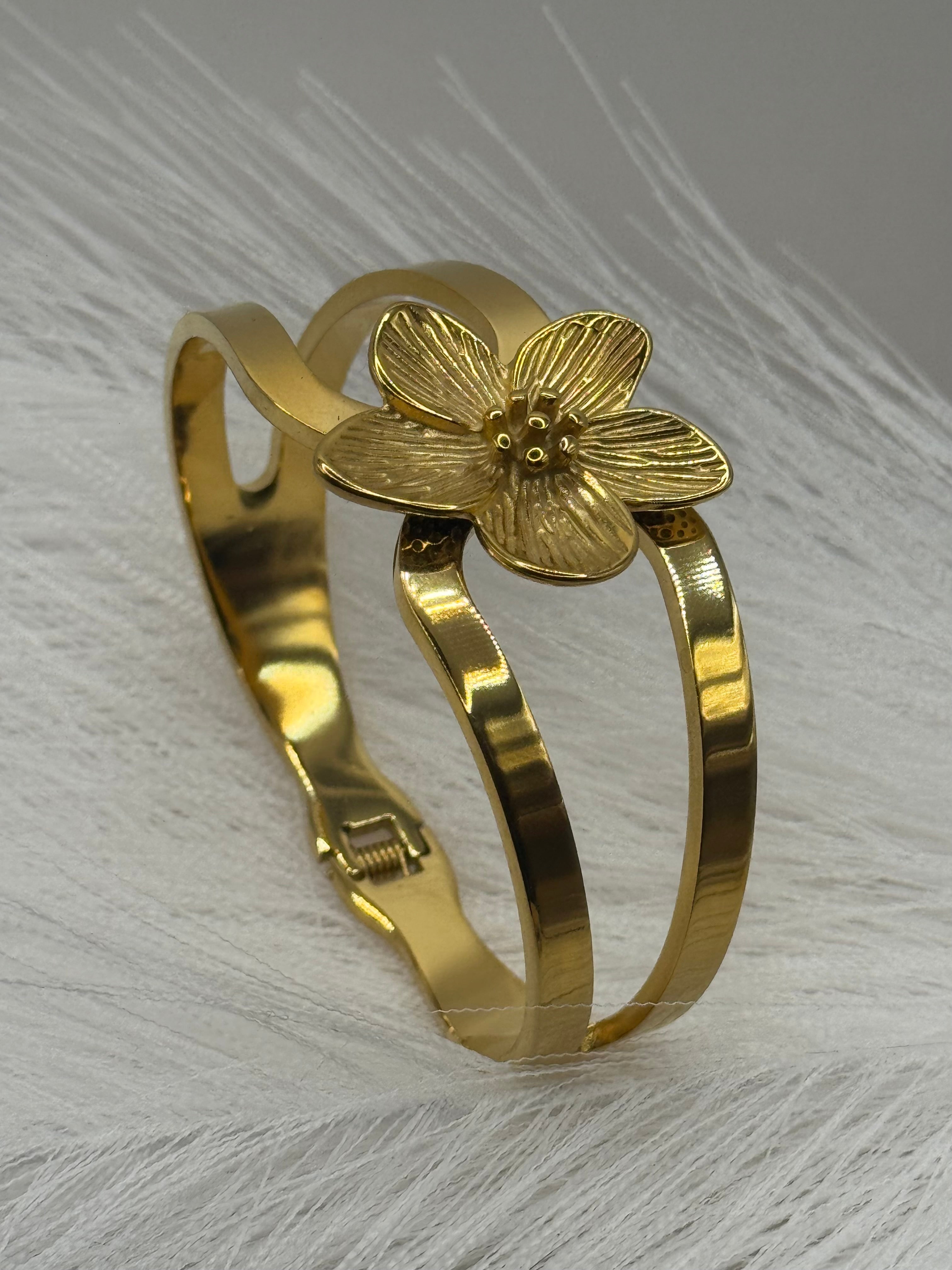 BOUTON D’OR