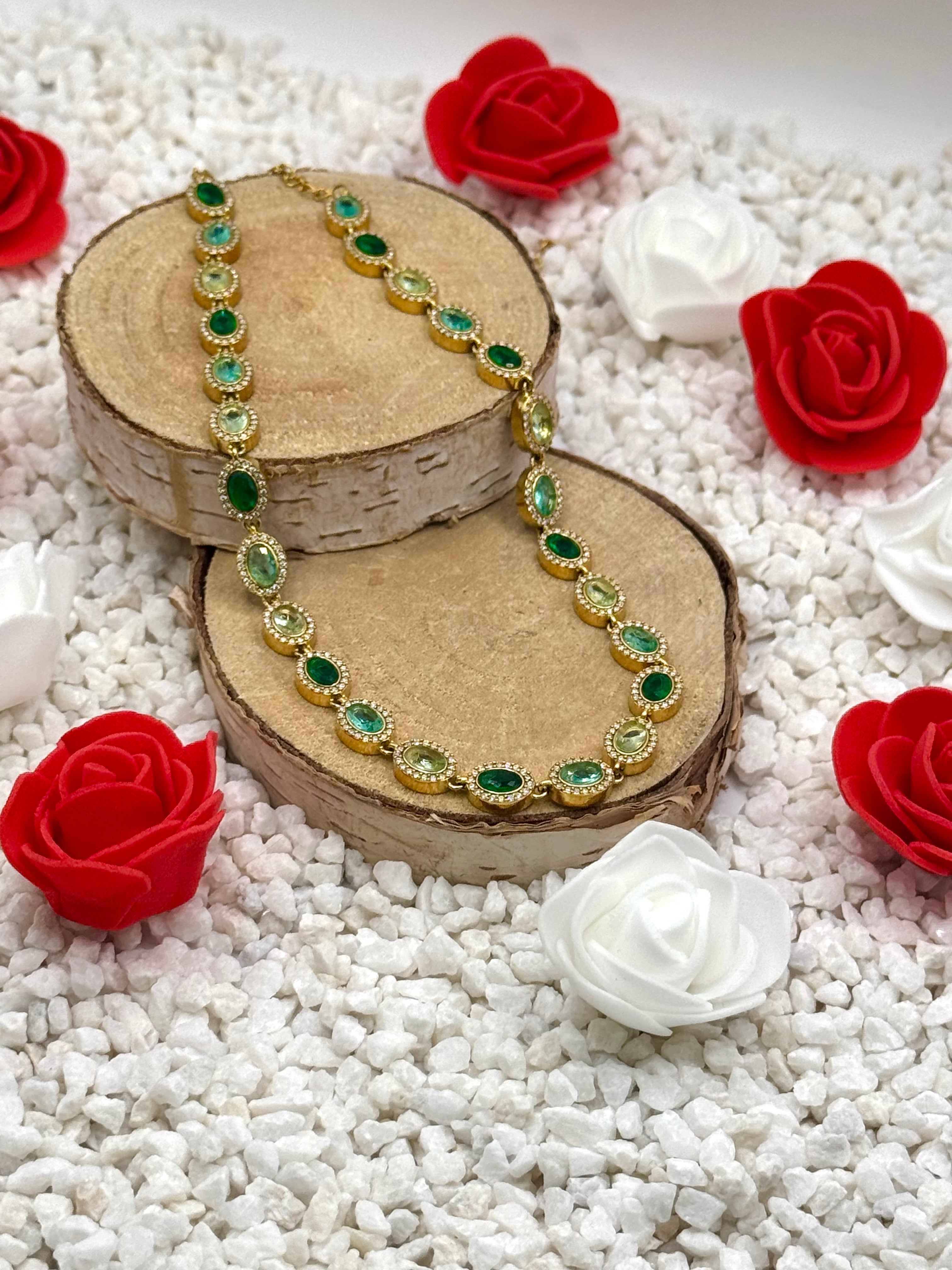 TALINE collier vert doré