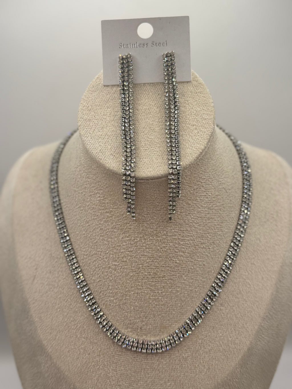 Collier + boucles d’oreilles CRISTAL blanc argenté